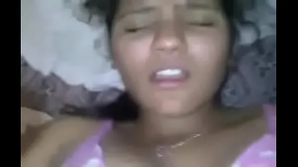 Sledujte Desi Babe Sucking Dick & Her Tight Pussy Fucked wid Moans =Kingston nových klipů