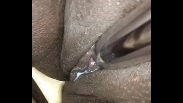 Tonton Vibrating my wet pussy Klip baru