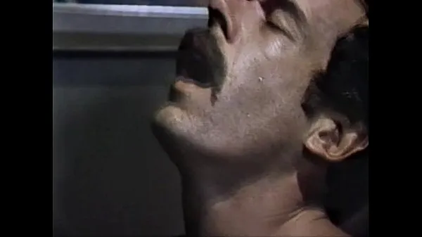 Se Dr. Bizarro (1983) - Blowjobs & Cumshots Cut friske klip