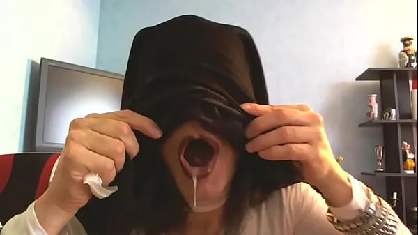 Tonton cumshot in niqab Klip baharu