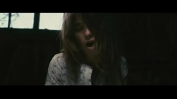 Nézzen meg Charlotte Gainsbourg in Antichrist (2009 friss klipet