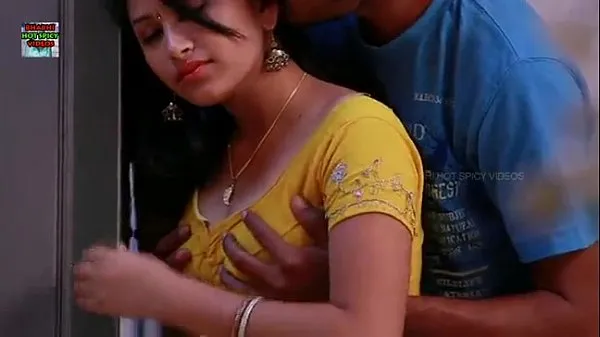 Romantic Telugu couple Yeni Klipleri izleyin