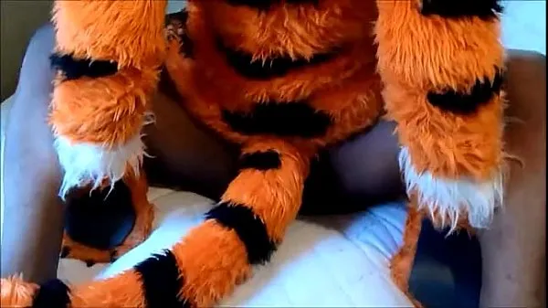 دیکھیں fuck my Tiger تازہ تراشے