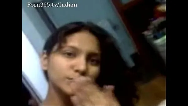 Tonton cute indian girl self naked video mms Klip baharu
