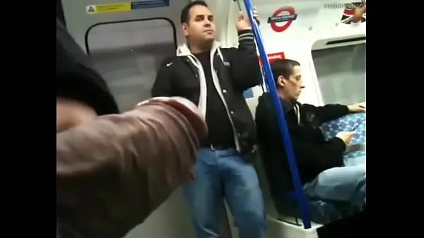 showing stick in subway Yeni Klipleri izleyin