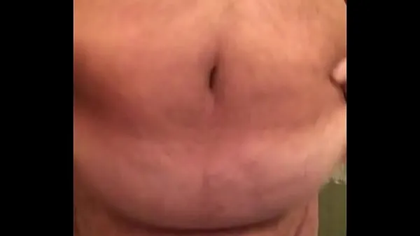 Oglejte si Shaking fat tits, big belly, huge FUPA and tiny penis sveže posnetke