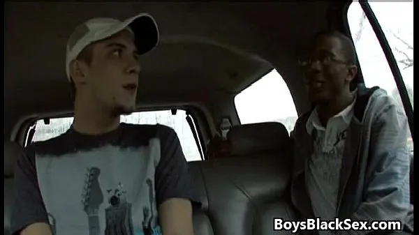 Titta på Blacks On Boys - Gay Hardcore Interracial XXX Video 08 färska klipp