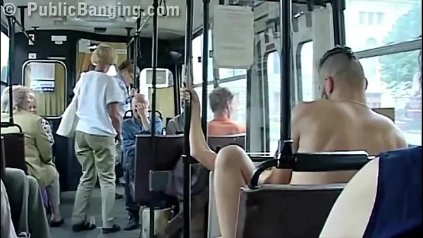 شاهد Extreme public sex in a city bus with all the passenger watching the couple fuck مقاطع جديدة