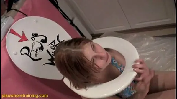 Watch Teen piss whore Dahlia licks the toilet seat clean fresh Clips