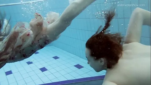 شاهد Two hot hairy beauties underwater مقاطع جديدة