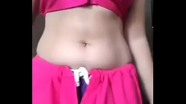 دیکھیں Desi saree girl showing hairy pussy nd boobs تازہ تراشے