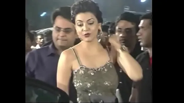 Tonton Hot Indian actresses Kajal Agarwal showing their juicy butts and ass show. Fap challenge Klip baru