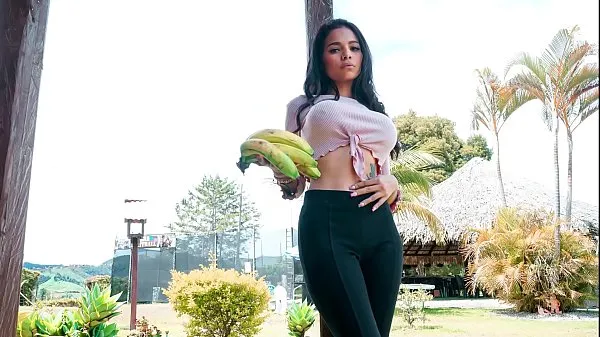 Tonton MAMACITAZ - Garcia - Sexy Latina Tastes Big Cock And Gets Fucked Klip baru