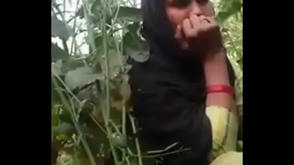 Tonton Indian girl xxx video sounds in hindi Klip baharu