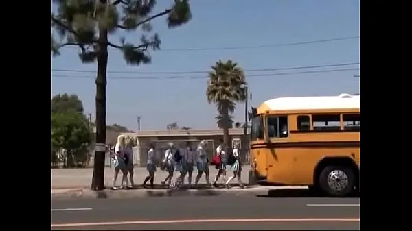 شاهد Blonde Groped to Orgasm on Bus مقاطع جديدة