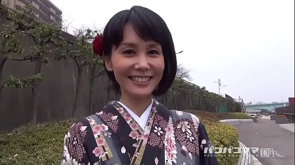 Sledujte Married Nadeshiko Training-First Training of a Popular Beauty Witch-Yuria Aida 1 nových klipů