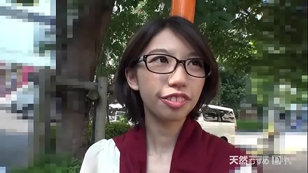 دیکھیں Amateur glasses-I have picked up Aniota who looks good with glasses-Tsugumi 1 تازہ تراشے