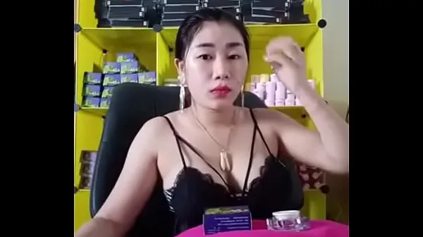 Tonton Khmer Girl (Srey Ta) Live to show nude Klip baharu