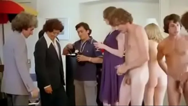 Mira Bacanal de 1970 clips nuevos