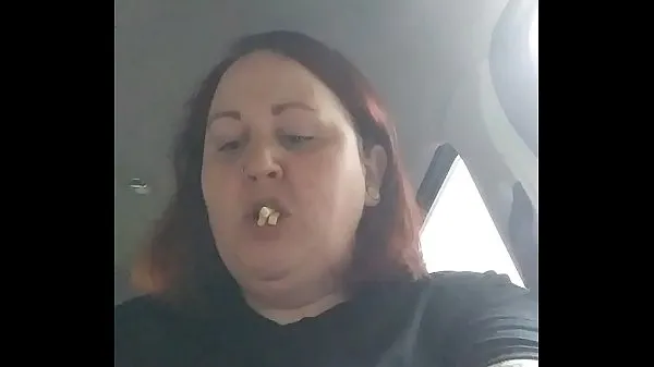 Watch Chubby bbw eats in car while getting hit on by stranger fresh Clips
