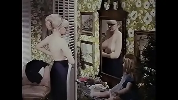 Pozrite si The Divorcee (aka Frustration) 1966 nových klipov