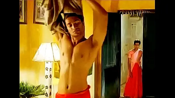 Obejrzyj Hot tamil actor stripping nudenowe klipy