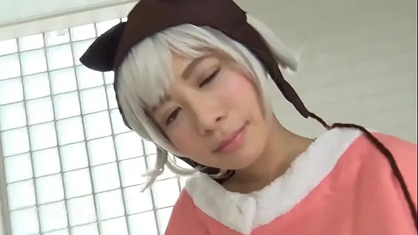 Bekijk Kurumi Chino, who worked at the popular autumn ○ Hara maid cafe, has become a bubble princess with her favorite cosplay! 2 nieuwe clips