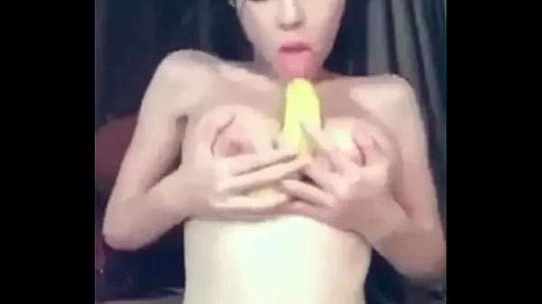 Guarda Bank 98 Masturbazione con due bananenuovi clip