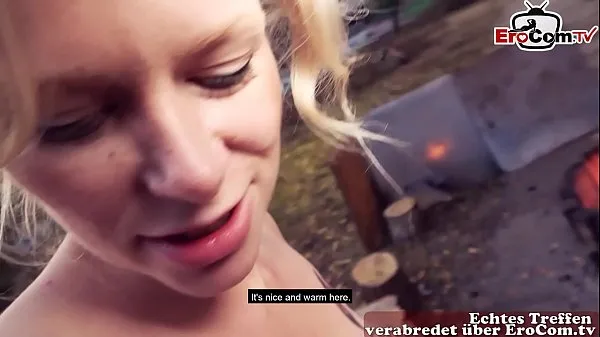 Pozrite si German femdom blonde teen pick up guy over EroCom Date and fucks him in car public nových klipov