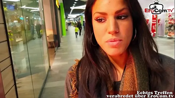 Oglejte si German amateur latina teen public pick up in shoppingcenter and POV fuck with huge cum loads sveže posnetke