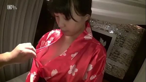 Bekijk Red yukata dyed white with breast milk 1 nieuwe clips