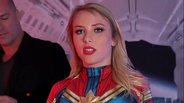 Bekijk Amateur Boxxx - Dixie Lynn is a Teenage Captain Marvel nieuwe clips