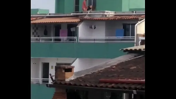 Bekijk Caught in the favela nieuwe clips