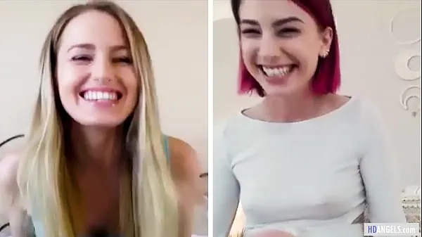 Se Kristen & Scarlett Enjoy Webcam Sex Before Their Wedding Day friske klip