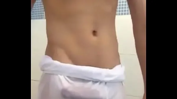 Xem Wetting the body and underwear Clip mới