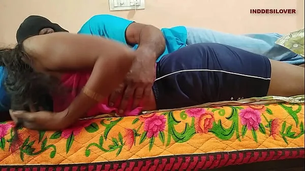Katso Wife stimulates husband by making sex video tuoretta leikettä