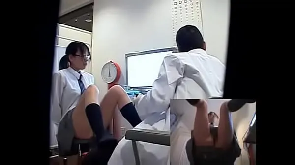 Bekijk Japanese School Physical Exam nieuwe clips