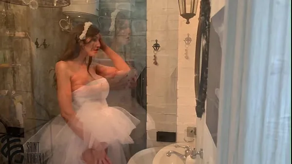 شاهد The bride sucked the best man before the wedding and poured sperm all over her face مقاطع جديدة