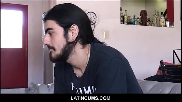 دیکھیں Straight Long Haired Latino Stud Fucked By Gay Roommate For Cash & Free Rent POV تازہ تراشے