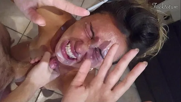 Girl orgasms multiple times and in all positions. (at 7.4, 22.4, 37.2). BLOWJOB FEET UP with epic huge facial as a REWARD - FRENCH audio개의 새로운 클립 보기