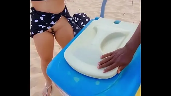 Watch The couple went to the beach to get ready with the popsicle seller João Pessoa Luana Kazaki fresh Clips