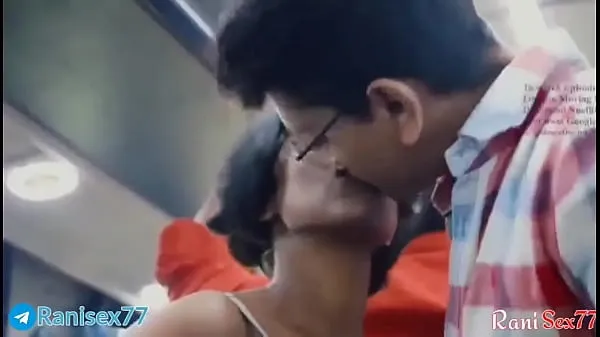 Tonton Teen girl fucked in Running bus, Full hindi audio Klip baru
