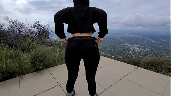 شاهد Fucking big ass Latina on a hiking trail on a popular Los Angeles trail مقاطع جديدة