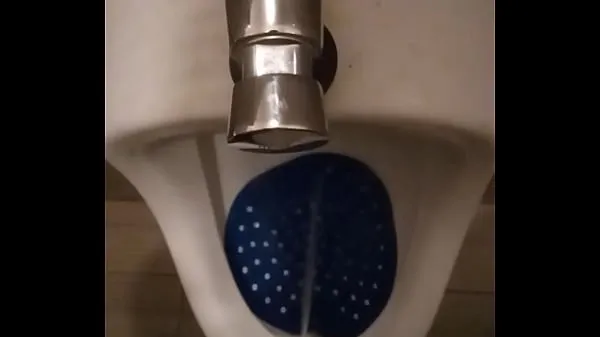 Xem Piss public urinal Clip mới