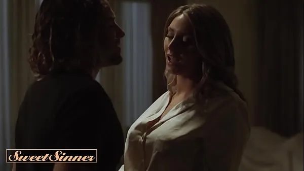 شاهد Kayley Gunner) And Her Son In Law (Tyler Nixon) Share A Horny Secret - Family Sinners مقاطع جديدة