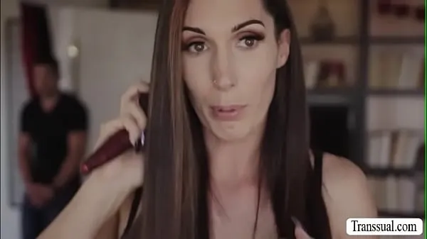 Pozrite si Stepson bangs the ass of her trans stepmom nových klipov