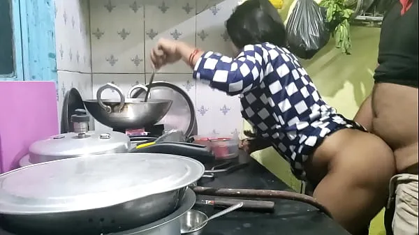 Xem The maid who came from the village did not have any leaves, so the owner took advantage of that and fucked the maid (Hindi Clear Audio Clip mới