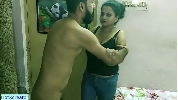 Titta på Desi wife caught her cheating husband with Milf aunty ! what next? Indian erotic blue film färska klipp