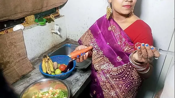 Sledujte Sexy Bhabhi Fucked While Cooking In The Kitchen In Morning XXX Kitchen Sex nových klipů