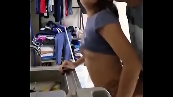 Tonton Cute amateur Mexican girl is fucked while doing the dishes Klip baru